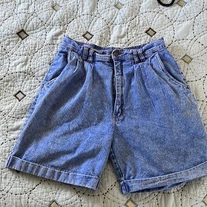 Women’s Bill Blass 12p denim shorts